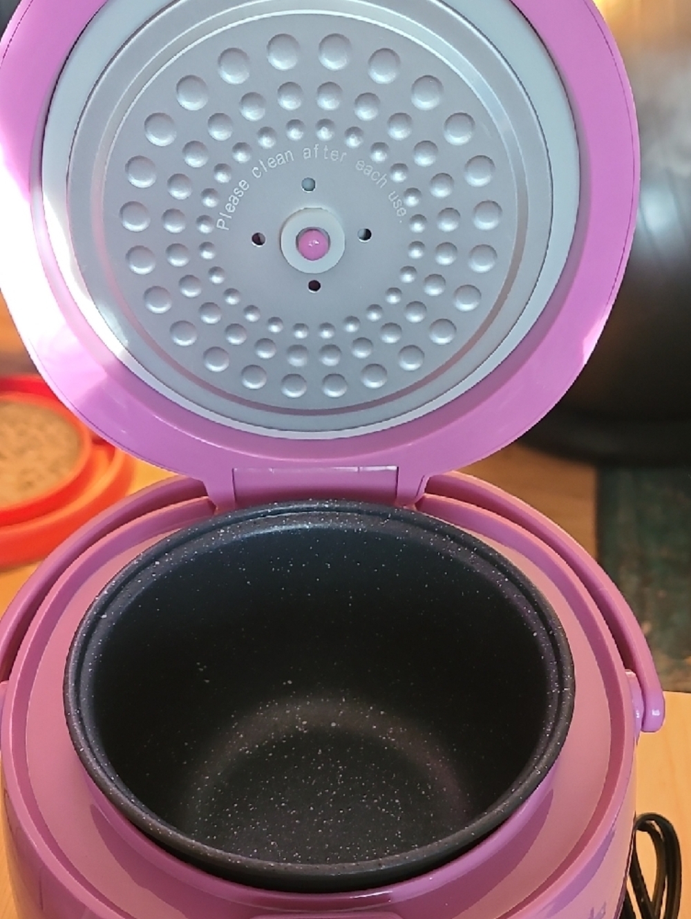 Purple Mini Multi Cooker - Compact Countertop Rice & Steam Cooker - Picture 6 of 7